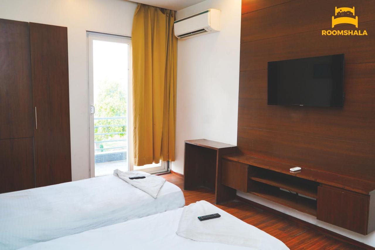 Hotel Ls 21 Badshahpur Exterior foto